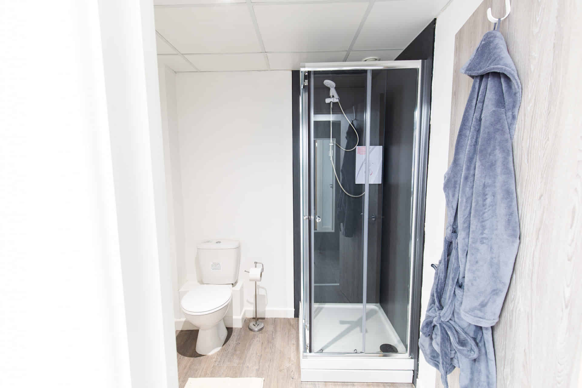 Kitchen?w=400&h=260&fit=crop&q=40&auto=format&trim=auto