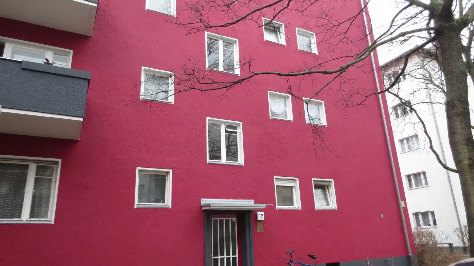 ?w=400&h=260&fit=crop&q=40&auto=format&trim=auto