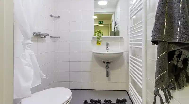 Kitchen?w=400&h=260&fit=crop&q=40&auto=format&trim=auto