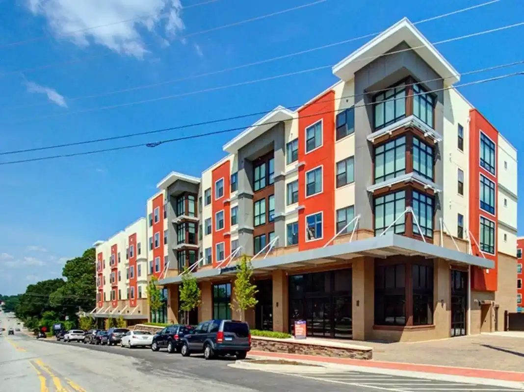 U Centre On College, Clemson - Clemson, South Carolina, United States - Kitchen
