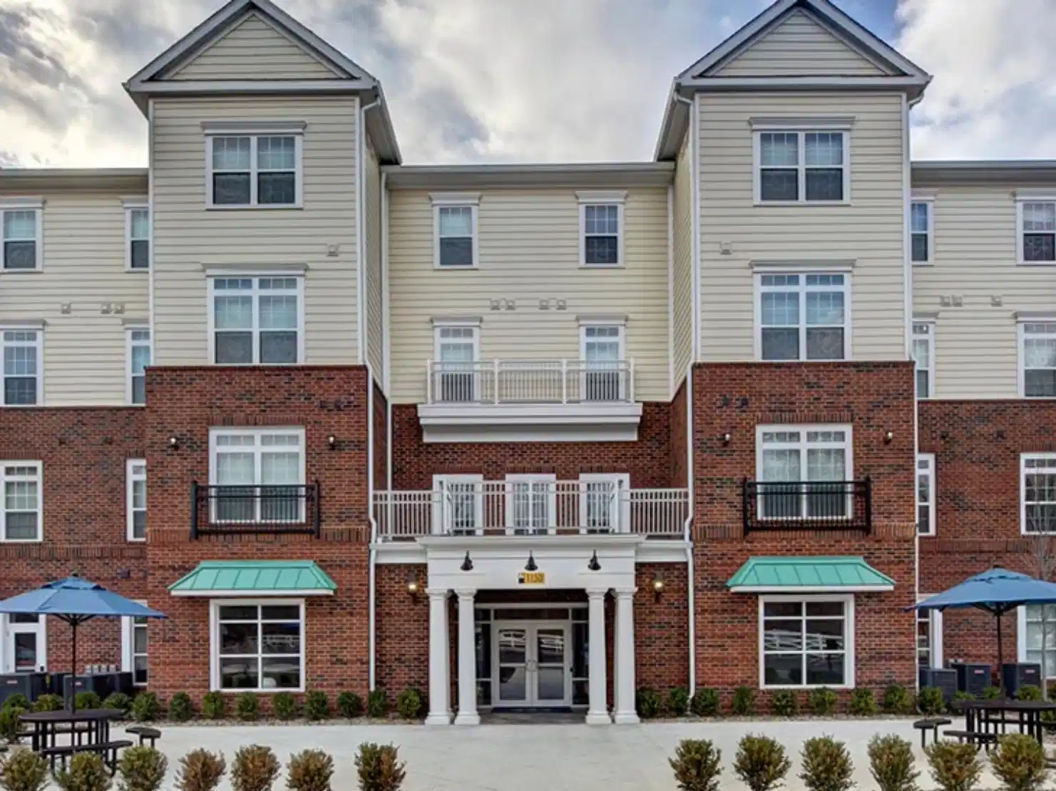 University Edge, Kent - Akron, Ohio, United States - Exterior