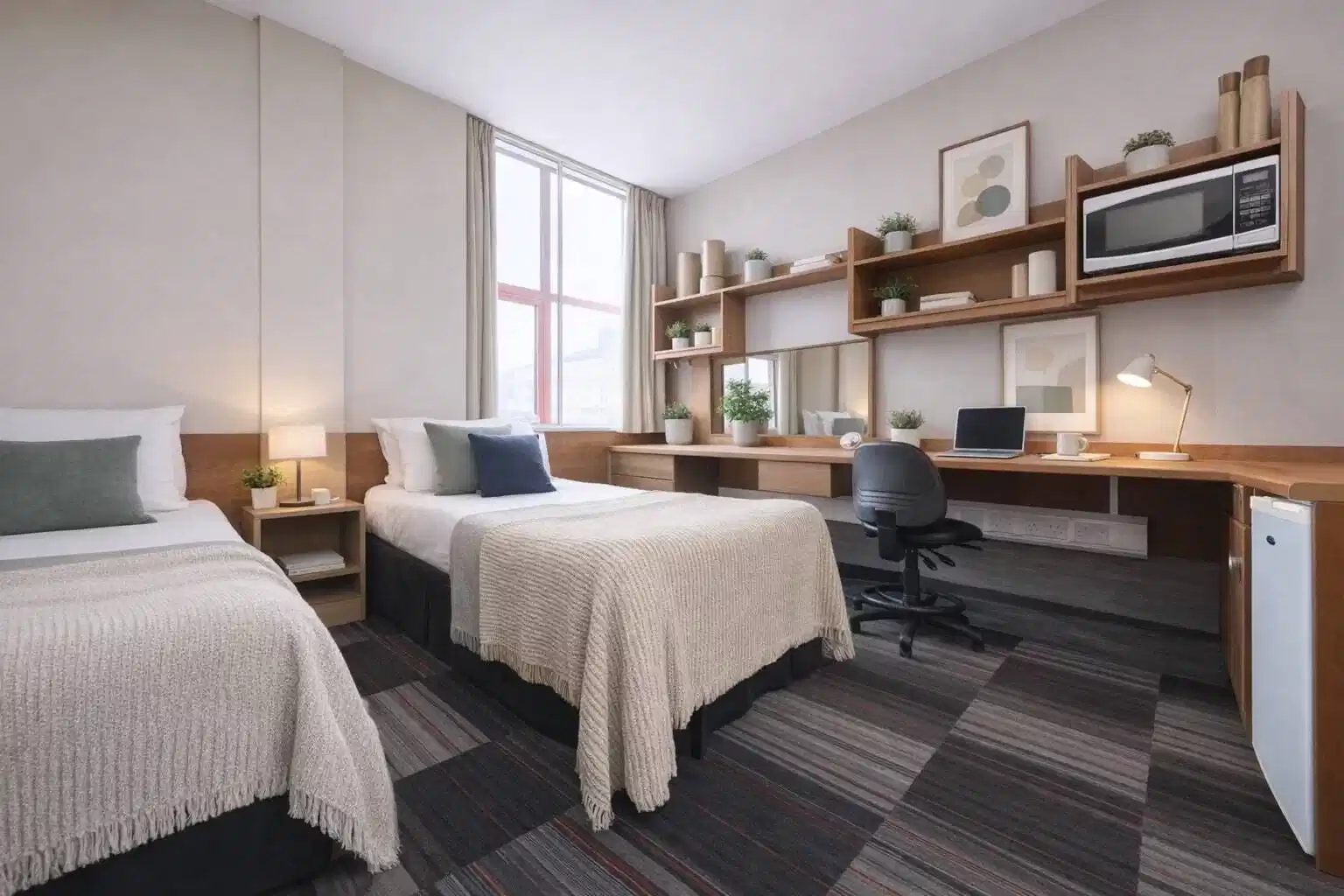 Common Area?w=400&h=260&fit=crop&q=40&auto=format&trim=auto