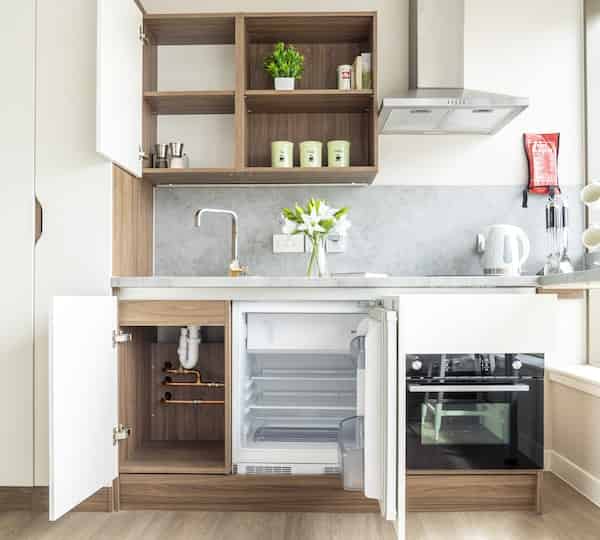 Amenities?w=400&h=260&fit=crop&q=40&auto=format&trim=auto