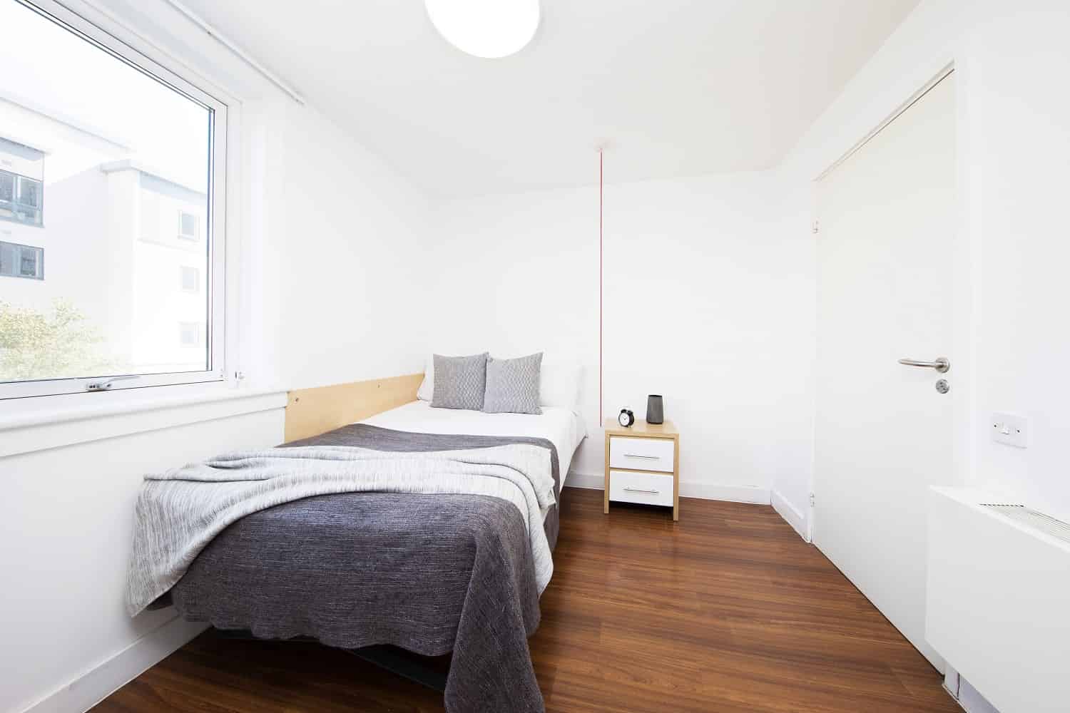 Amenities?w=400&h=260&fit=crop&q=40&auto=format&trim=auto