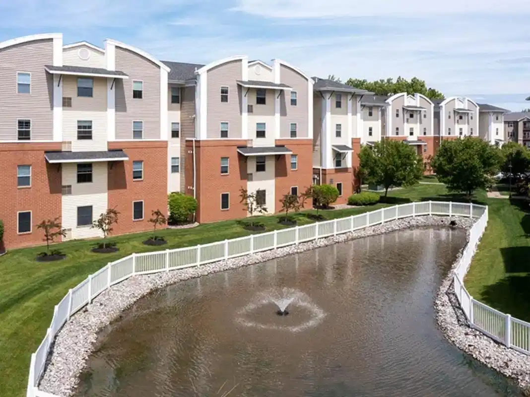 University Village At Sweethome, Amherst - Buffalo, New York, United States - Exterior