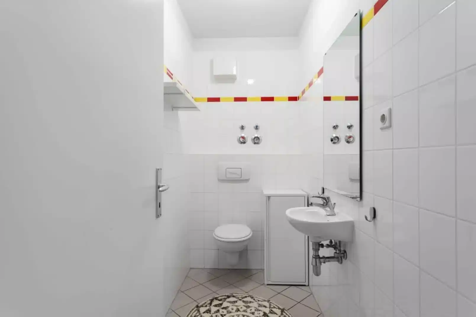 Sonntagstraße 1, Berlin - Berlin, Germany - Private Room - Bathroom