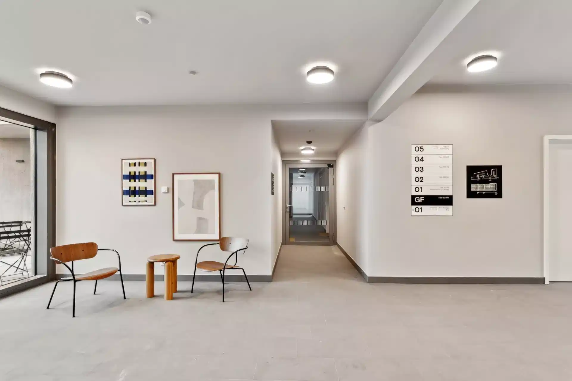 Common Area?w=400&h=260&fit=crop&q=40&auto=format&trim=auto