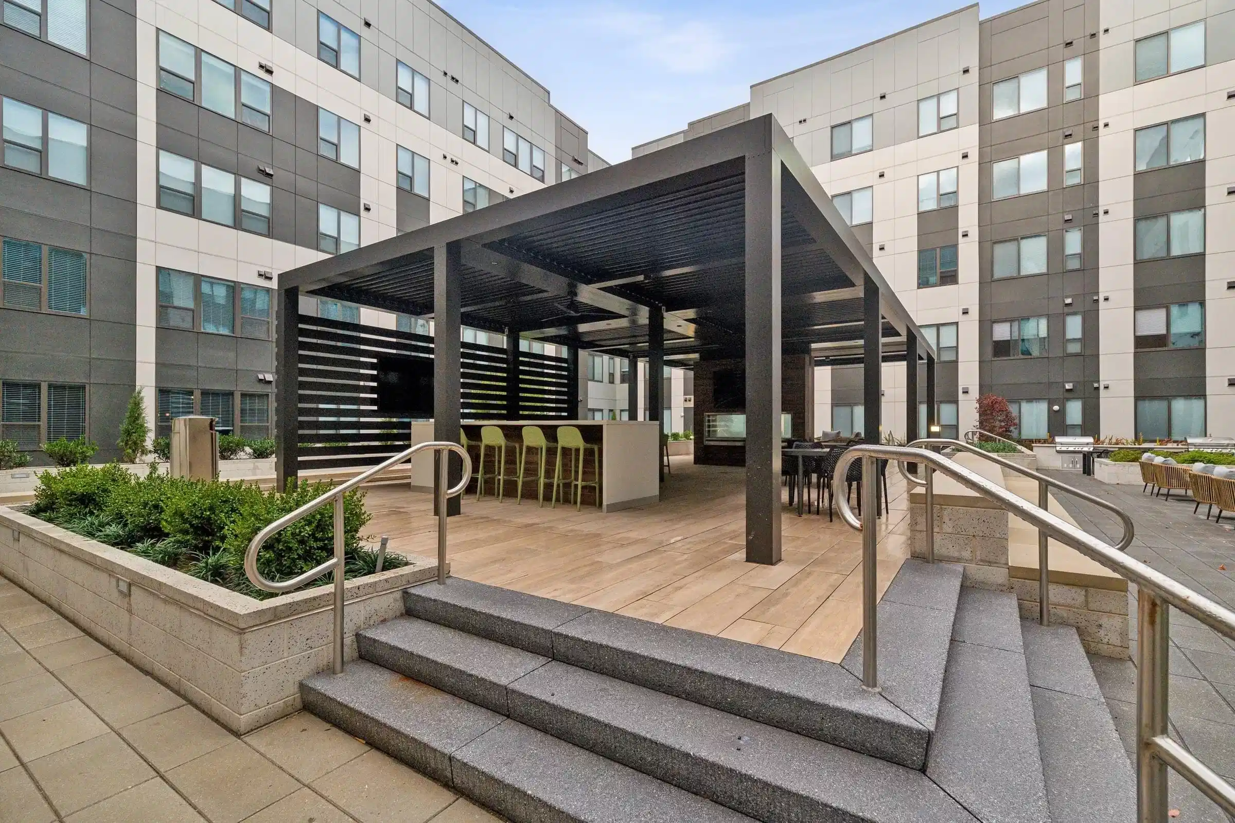 The Main On University, Fairfax - Fairfax, Virginia, United States - Exterior