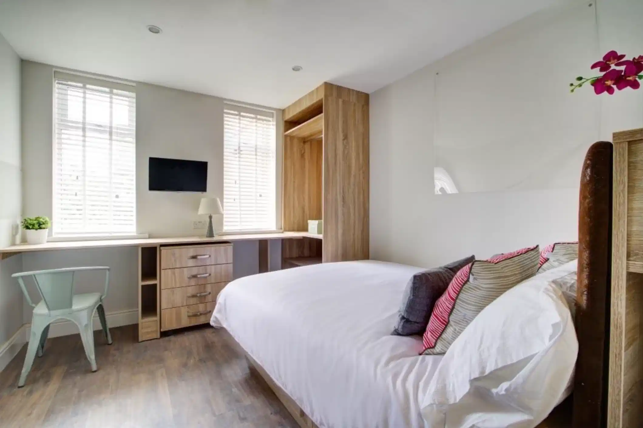  Room in a 8 Bedroom Apartment, Park View, Nottingham NG1 4GR (Flat F) - Nottingham, England, United Kingdom - Bedroom 4 - Bedroom