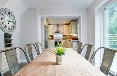 Room in a 6 Bedroom Apartment, 17 Laburnum Avenue, Durham DH1 4HA - Durham, England, United Kingdom - Bedroom 1 - Common Area