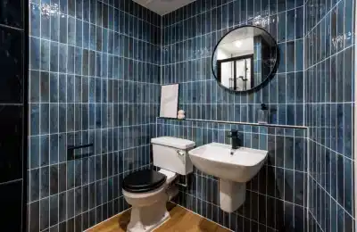 Kitchen?w=400&h=260&fit=crop&q=40&auto=format&trim=auto