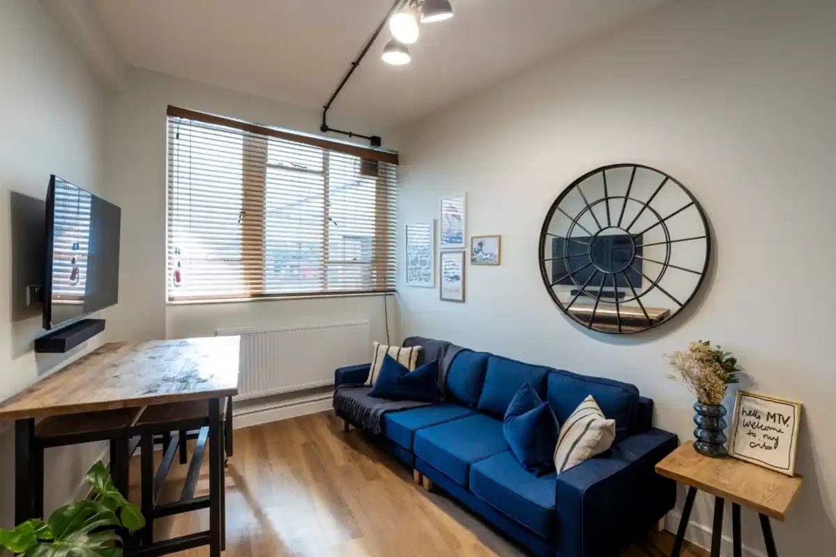 Room in a 4 Bedroom Apartment, TW1X, London TW1 4AD (Flat 2) - London, England, United Kingdom - Common Area