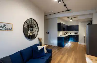 Room in a 4 Bedroom Apartment, TW1X, London TW1 4AD (Flat 2) - London, England, United Kingdom - Common Area