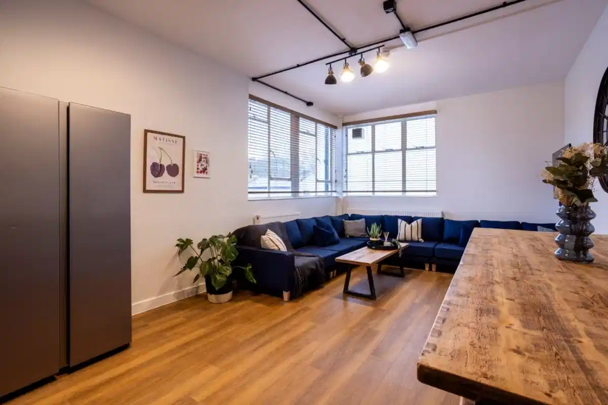 Room in a 8 Bedroom Apartment, TW1X, London TW1 4AD (Flat 4) - London, England, United Kingdom - Common Area