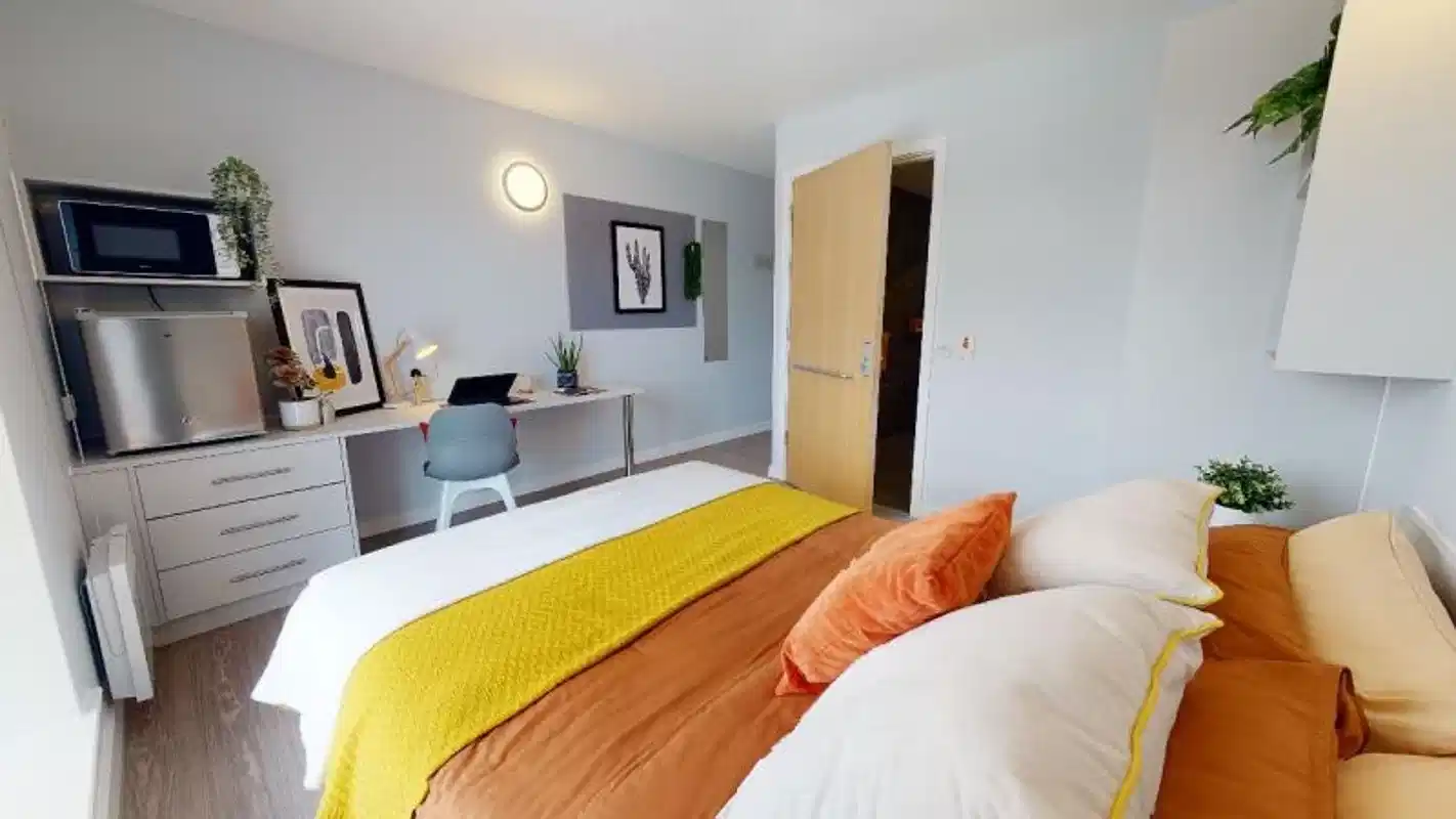Gold Mini Studio