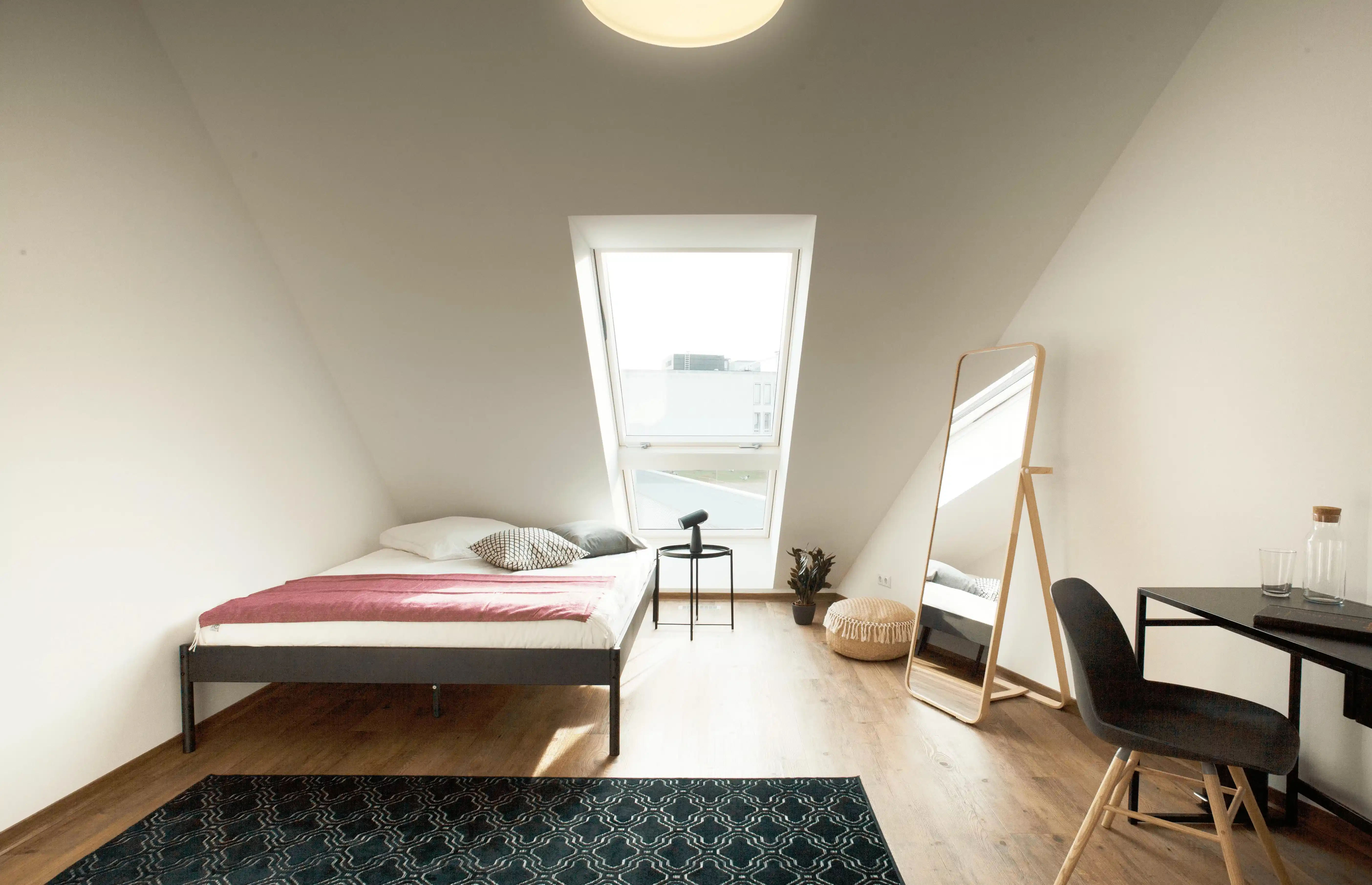 Private Room - Amenities?w=400&h=260&fit=crop&q=40&auto=format&trim=auto