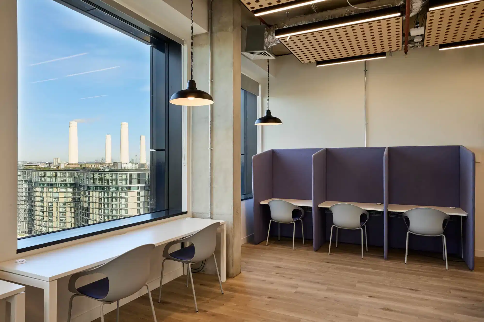 Amenities?w=400&h=260&fit=crop&q=40&auto=format&trim=auto