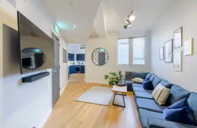 Room in a 7 Bedroom Apartment, TW1X, London TW1 4AD (Flat 10) - London, England, United Kingdom - Common Area