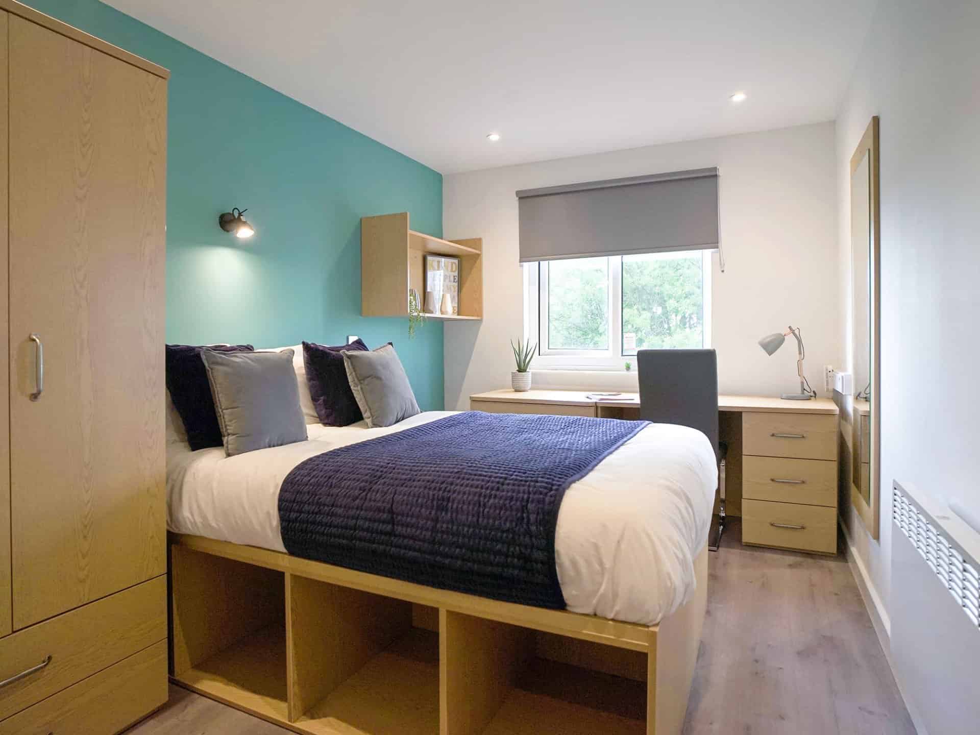 Common Area?w=400&h=260&fit=crop&q=40&auto=format&trim=auto