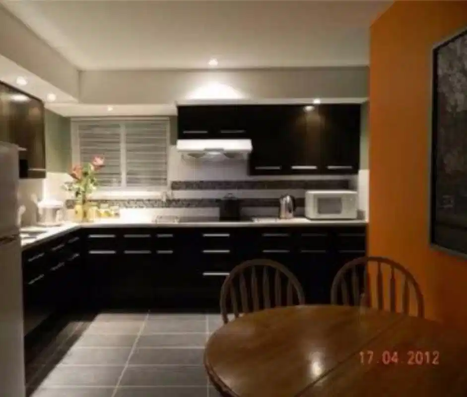 Home Stay Hosted By Rakim "Rob" Bagherian, Burnaby - Burnaby, British Columbia, Canada - Kitchen