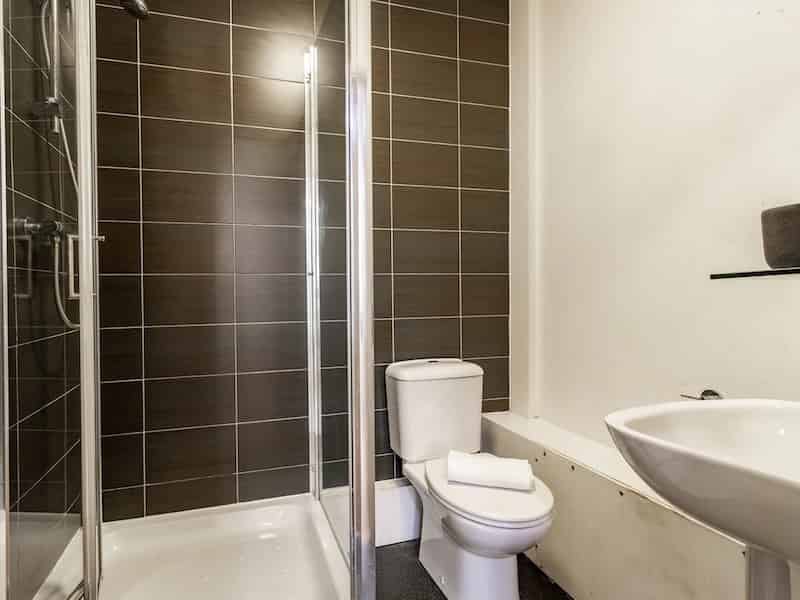 Amenities?w=400&h=260&fit=crop&q=40&auto=format&trim=auto