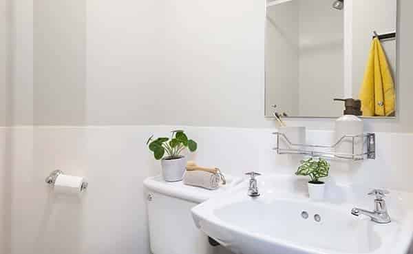 Amenities?w=400&h=260&fit=crop&q=40&auto=format&trim=auto