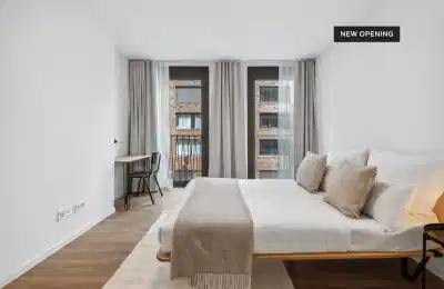 Lisa Fittko Straße 5, Berlin - Berlin, Germany - Private Room (10.18 Sqm) - Bedroom