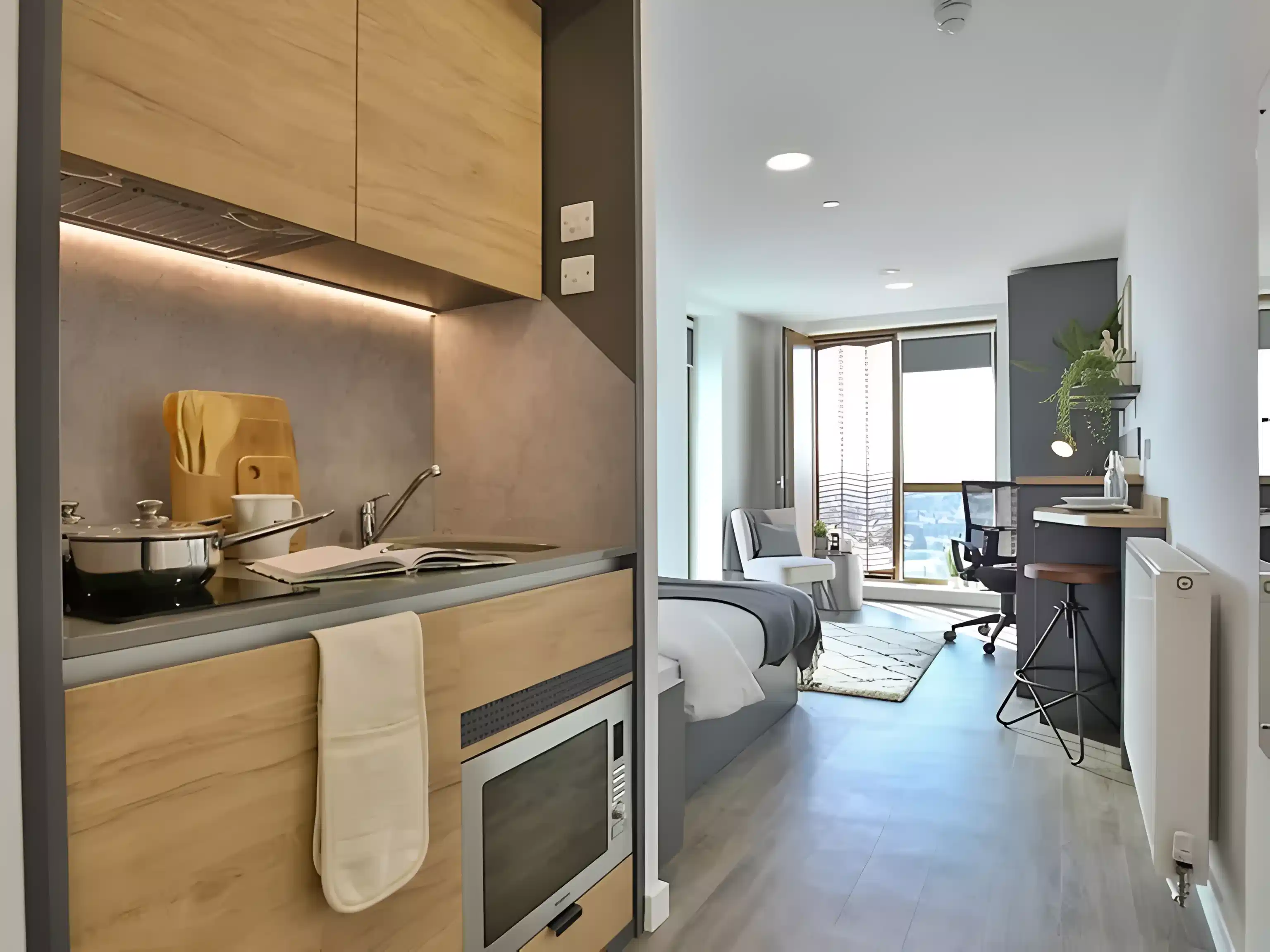 Common Area?w=400&h=260&fit=crop&q=40&auto=format&trim=auto