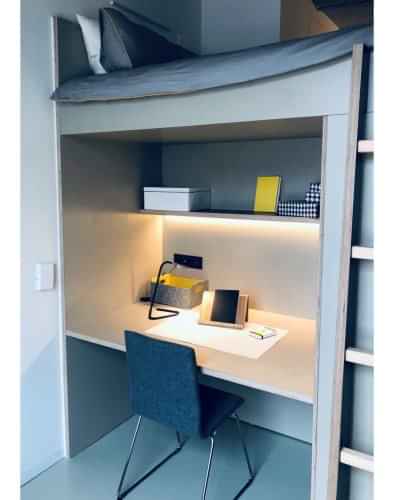 Amenities?w=400&h=260&fit=crop&q=40&auto=format&trim=auto