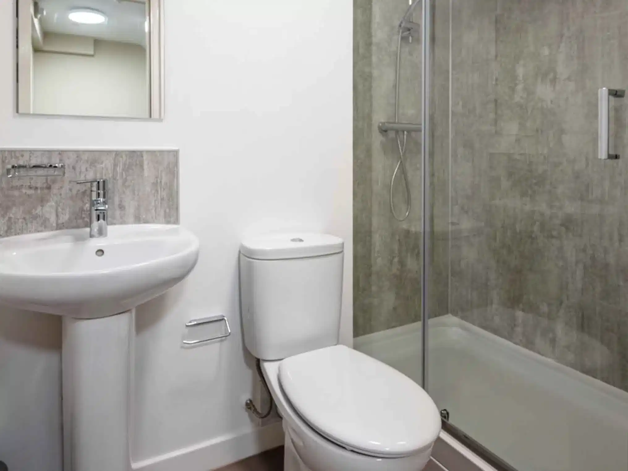 Kitchen?w=400&h=260&fit=crop&q=40&auto=format&trim=auto