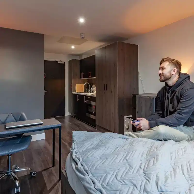 Amenities?w=400&h=260&fit=crop&q=40&auto=format&trim=auto