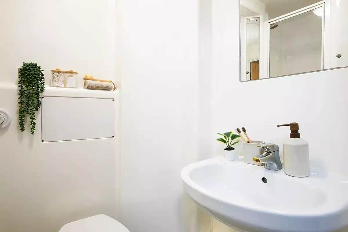 Julian Markham House, London - London, England, United Kingdom - Bathroom