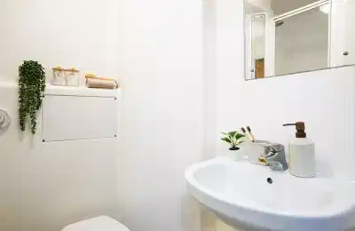 Julian Markham House, London - London, England, United Kingdom - Bathroom