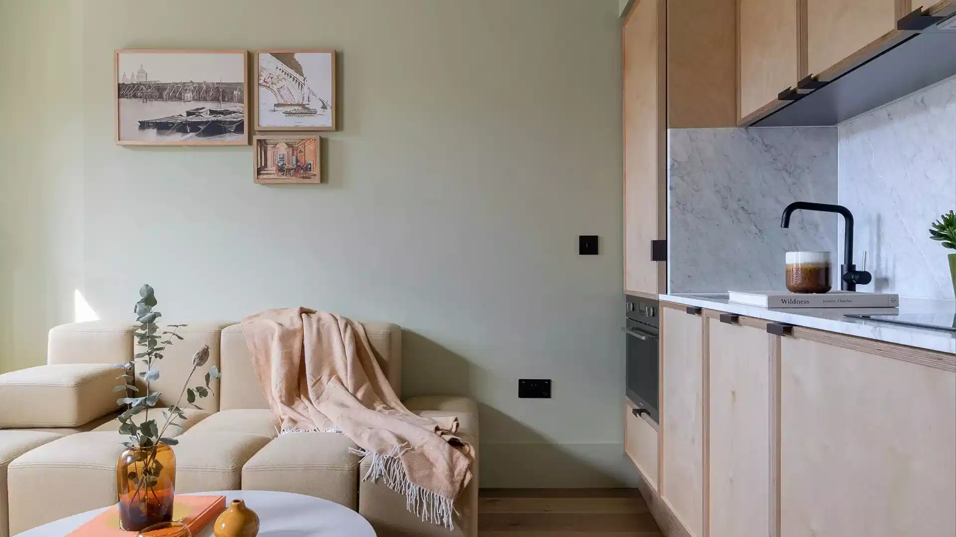 Locke At Broken Wharf, London - London, England, United Kingdom - Common Area