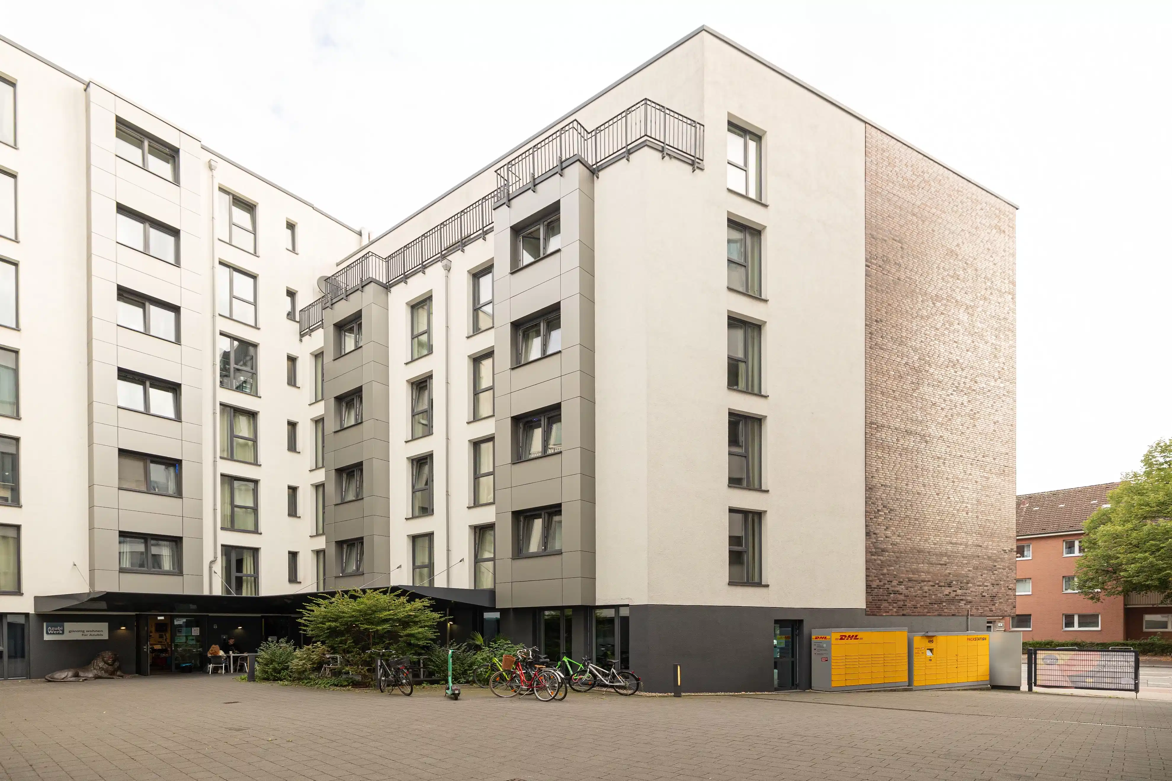 Yugo Navale, Hamburg image 11