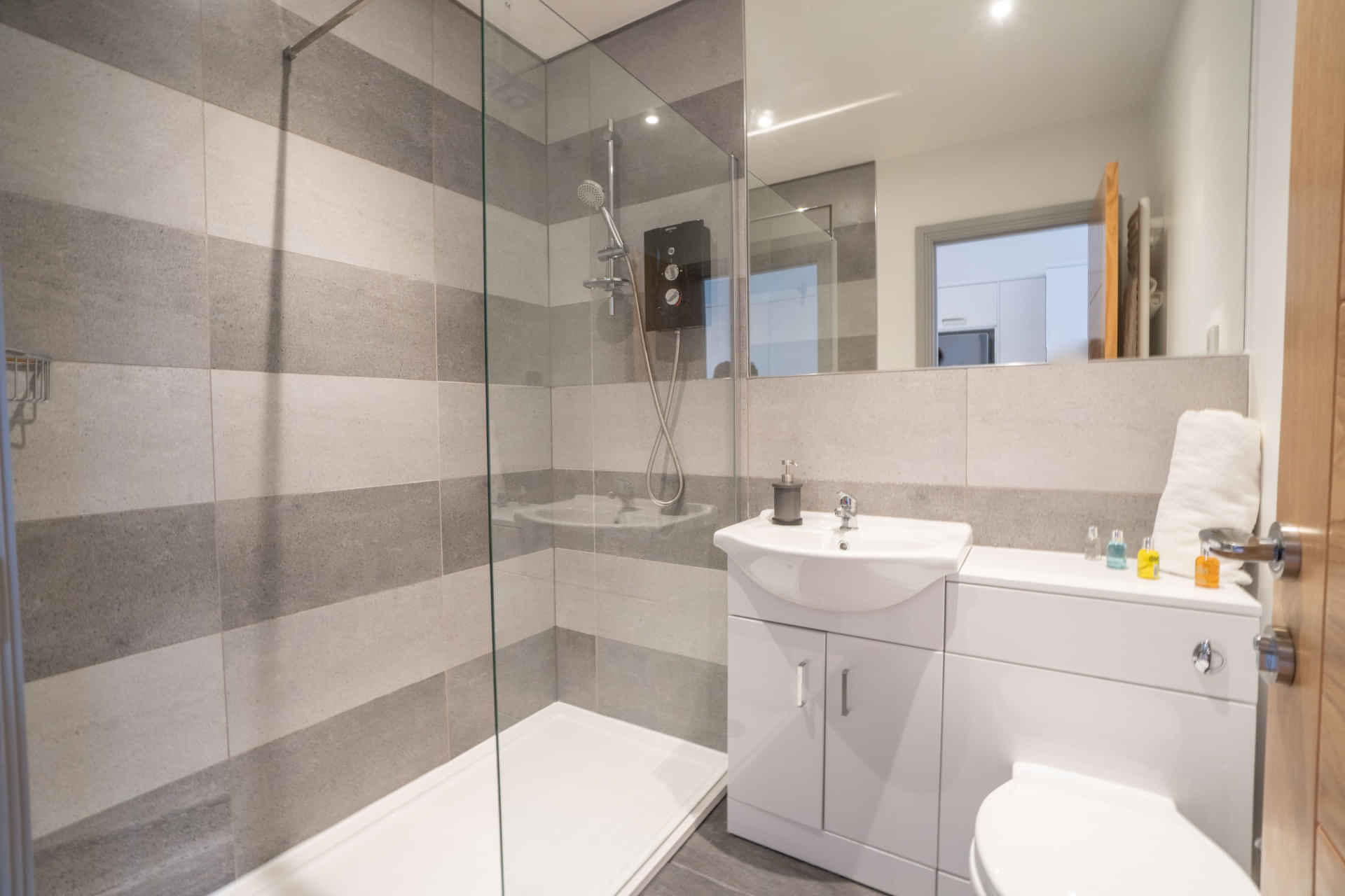 Inka Studios, Leicester - Leicester, England, United Kingdom - Gold Studio - Bathroom