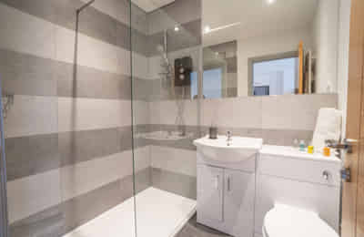 Inka Studios, Leicester - Leicester, England, United Kingdom - Gold Studio - Bathroom