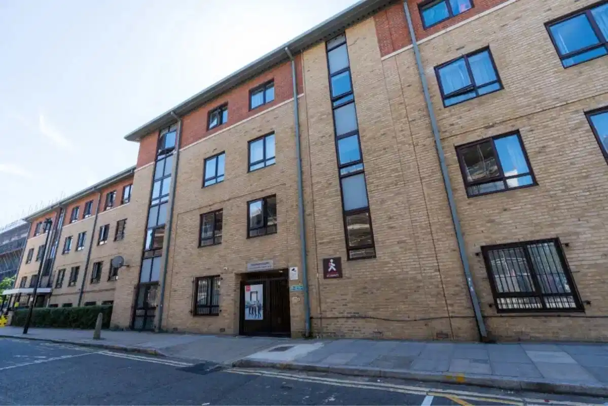 Coopers Court, London - London, England, United Kingdom - Exterior