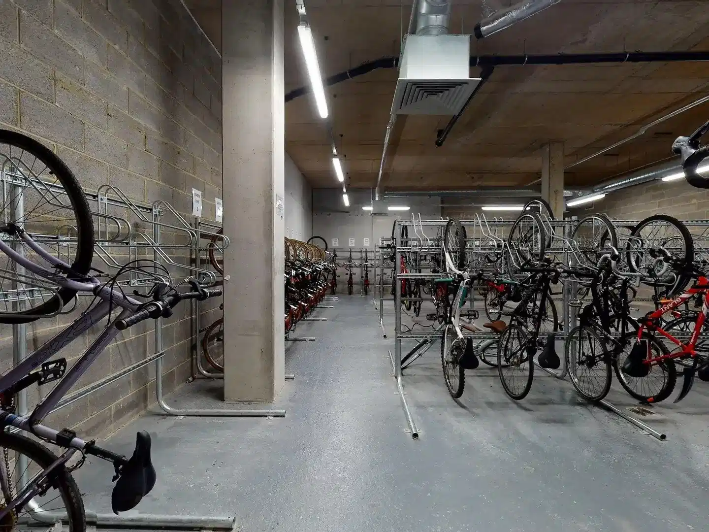 Seren, Swansea - Swansea, Wales, United Kingdom - Amenities