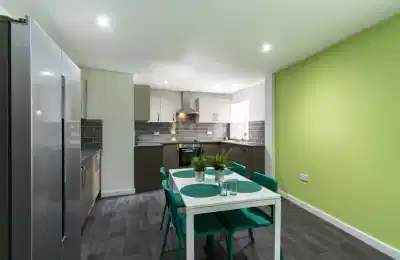 Step House, Newcastle Upon Tyne - Newcastle Upon Tyne, England, United Kingdom - Kitchen