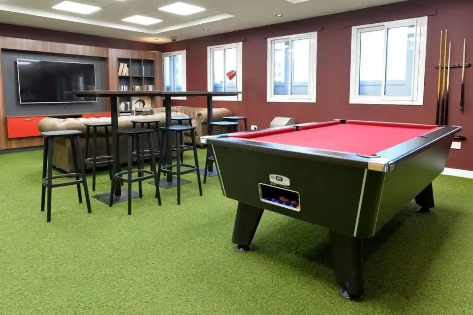 Wardley House Students, Bradford - Bradford, England, United Kingdom - Amenities