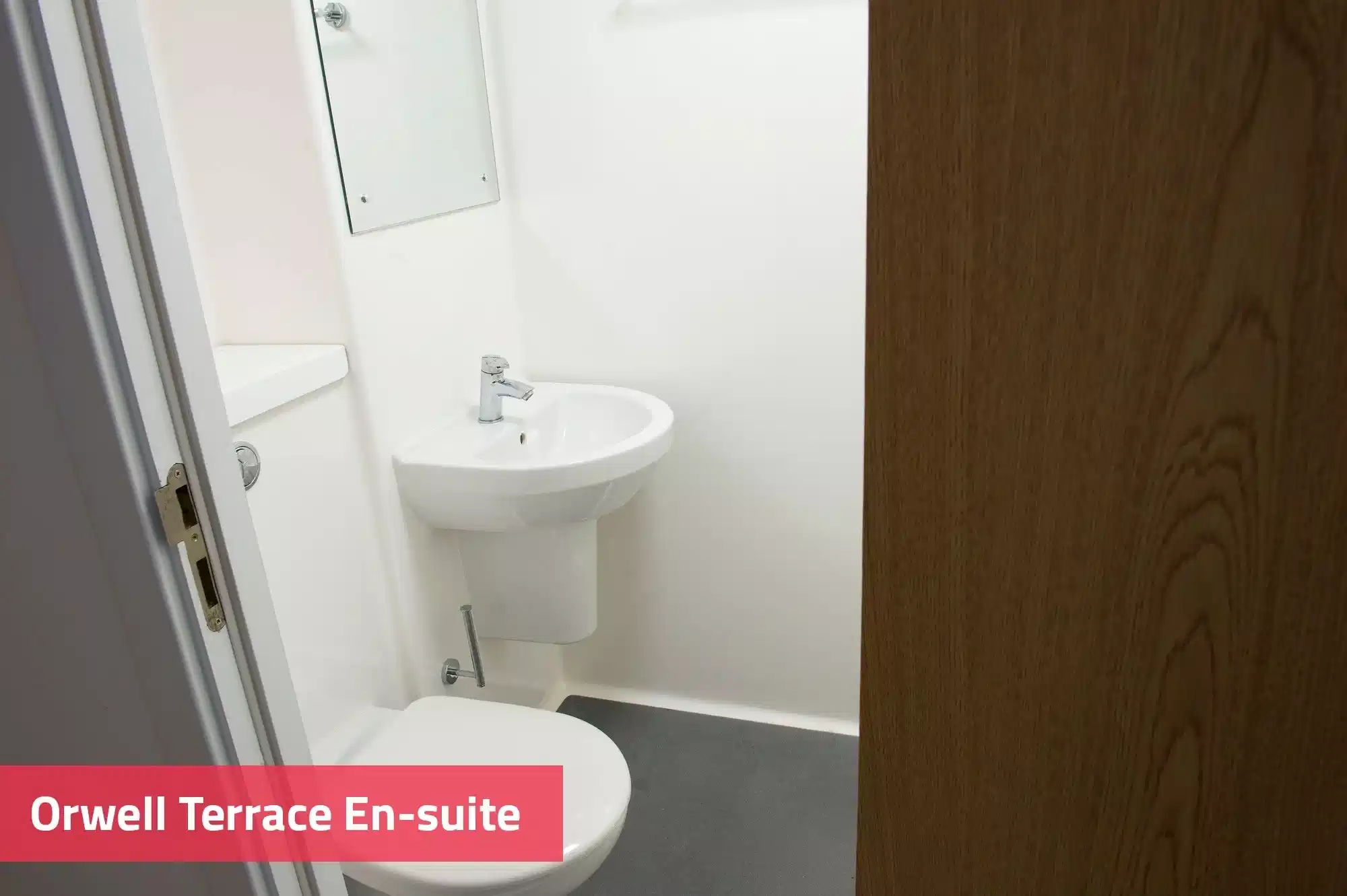 Kitchen?w=400&h=260&fit=crop&q=40&auto=format&trim=auto