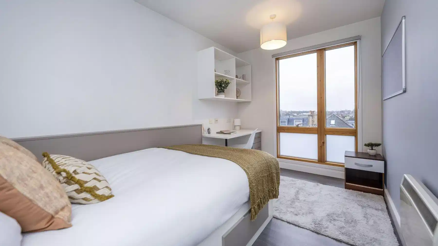 Amenities?w=400&h=260&fit=crop&q=40&auto=format&trim=auto