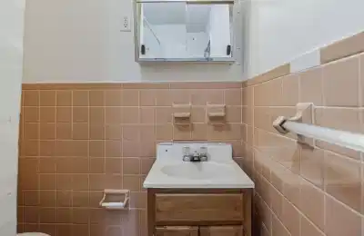 Campus Terrace, Glassboro - Glassboro, New Jersey, United States - Bathroom