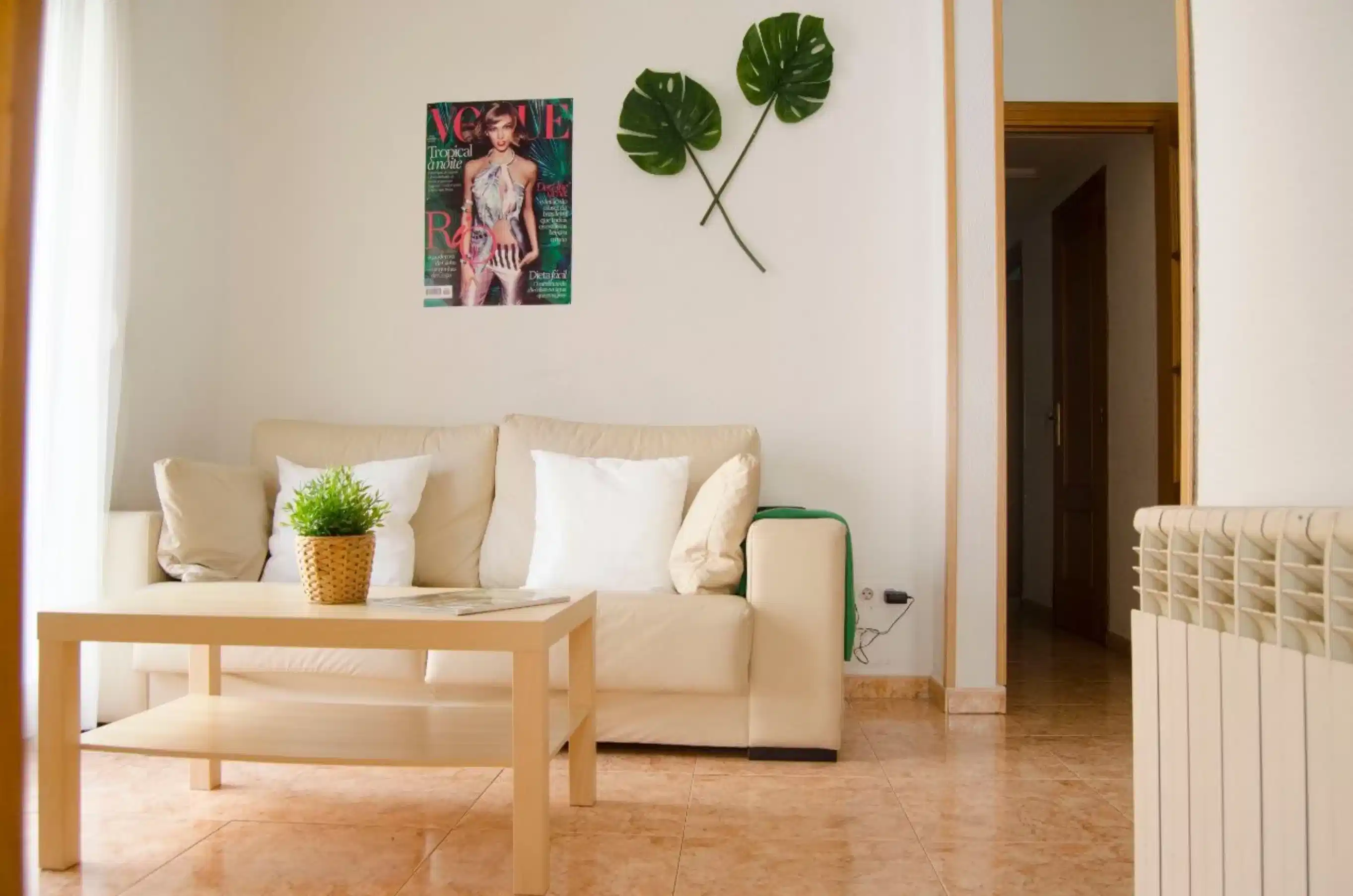 Room  1 (2 Bed 1 Bath) - Common Area?w=400&h=260&fit=crop&q=40&auto=format&trim=auto