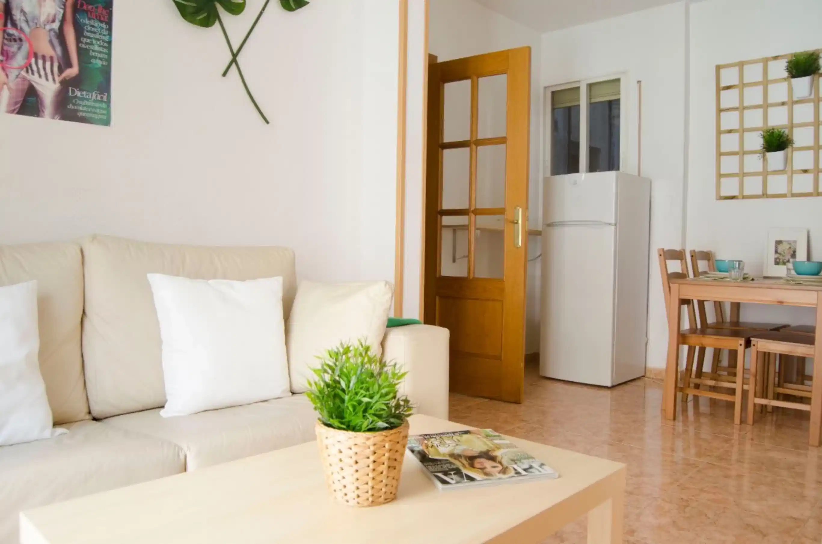 Calle De Gabriel Lobo, Madrid - Madrid, Spain - Room  1 (2 Bed 1 Bath) - Common Area