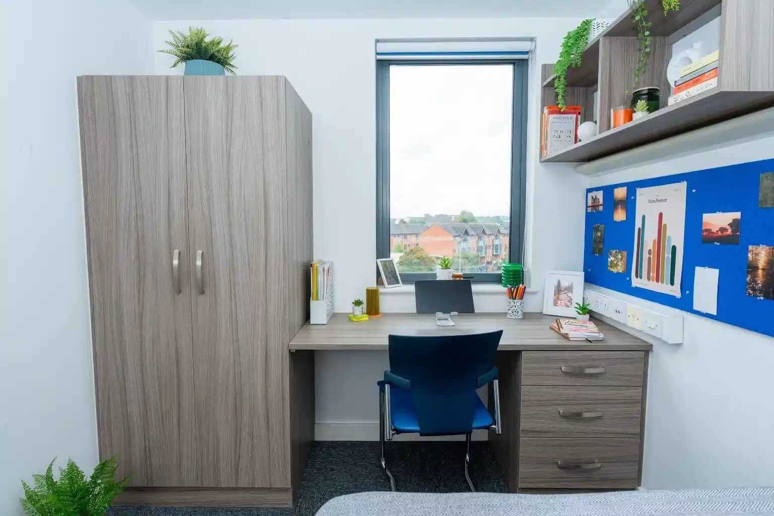 Amenities?w=400&h=260&fit=crop&q=40&auto=format&trim=auto