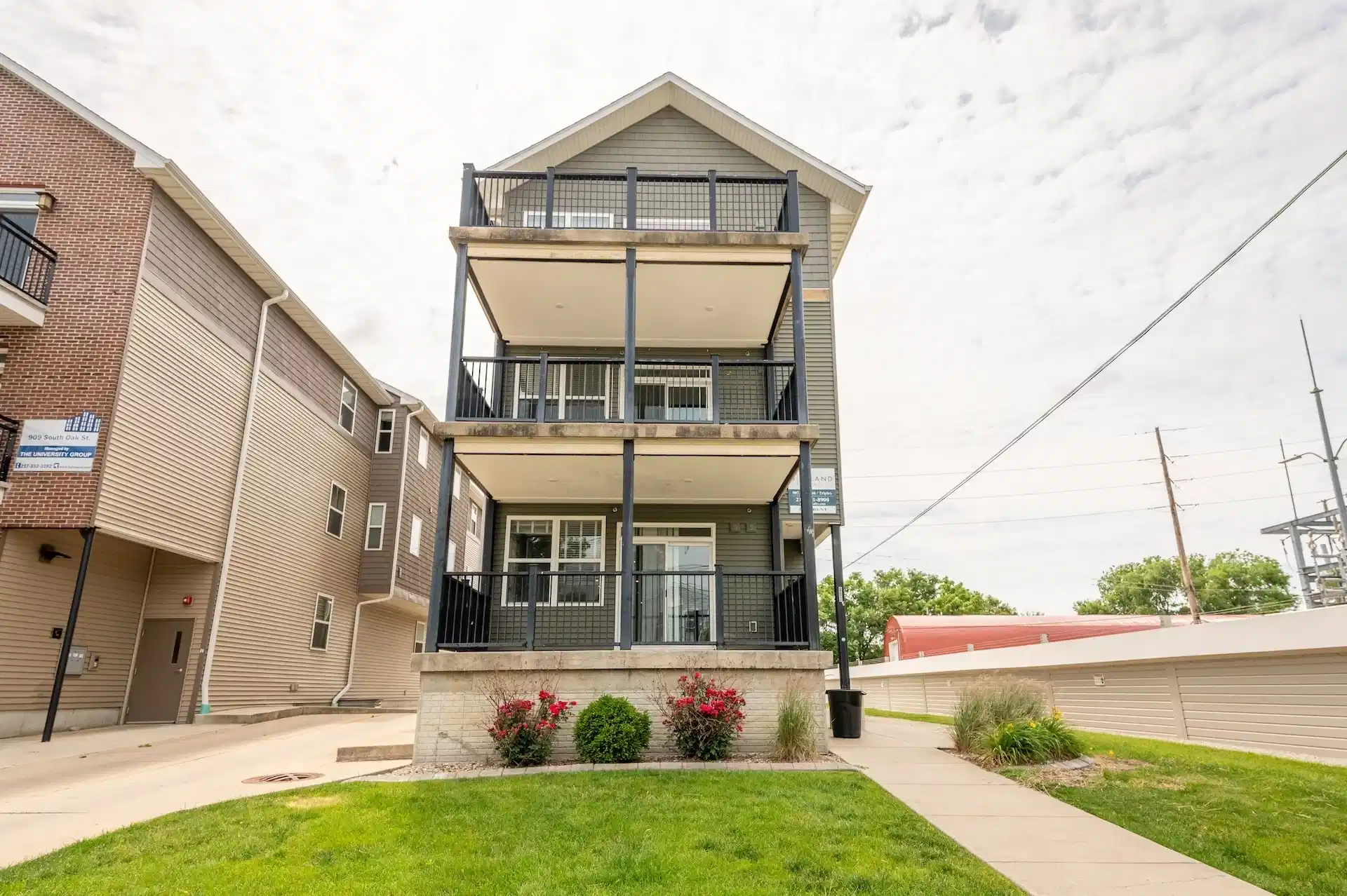 907.5 S Oak St-301, Champaign - Champaign, Illinois, United States - Exterior