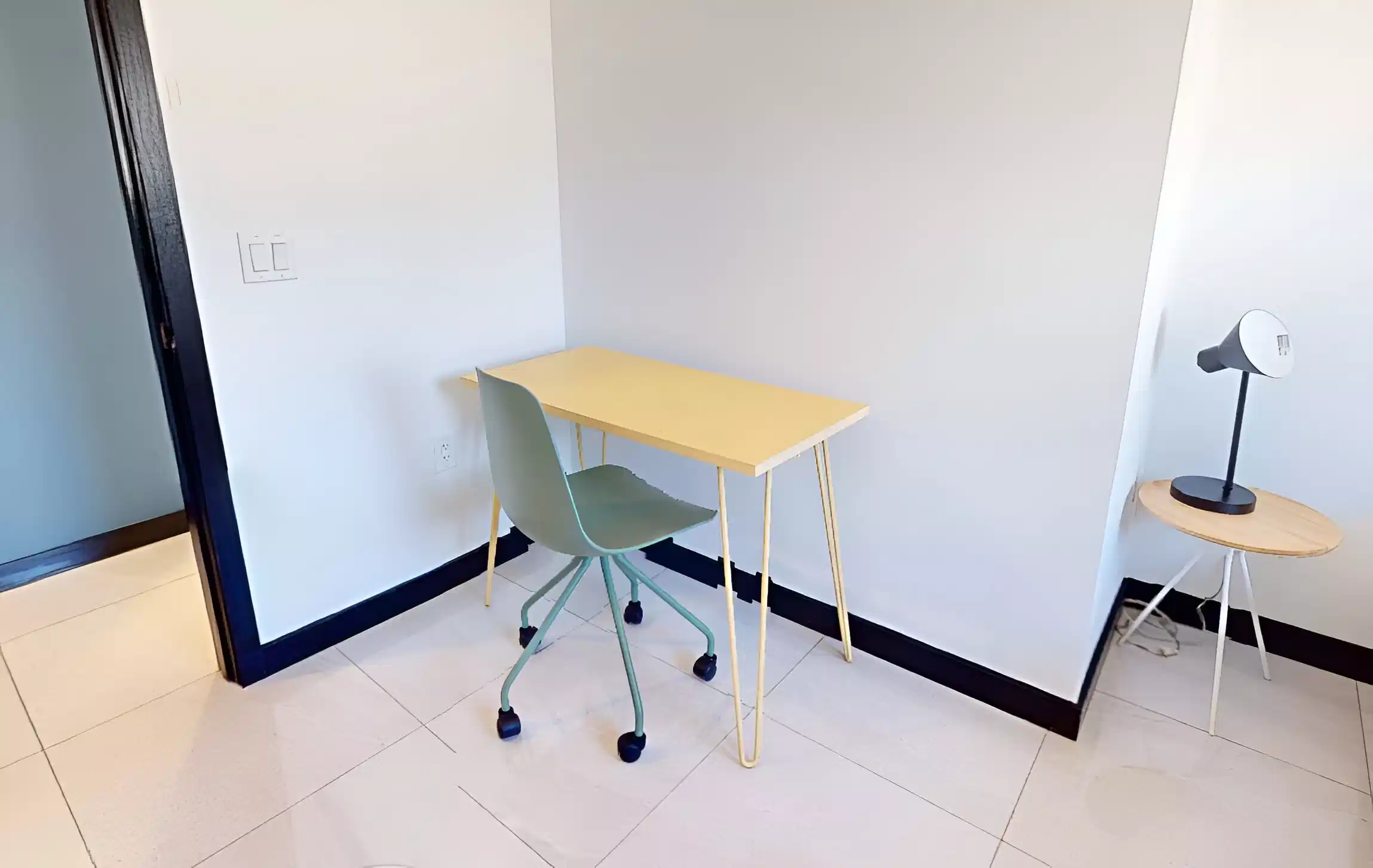 Common Area?w=400&h=260&fit=crop&q=40&auto=format&trim=auto