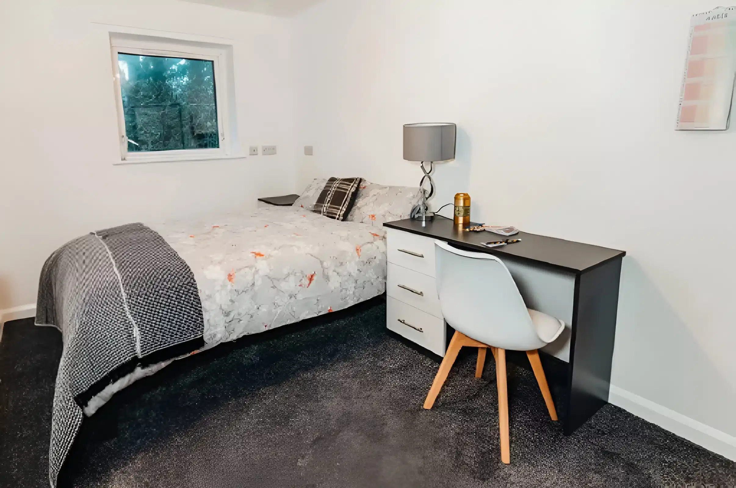 Exterior?w=400&h=260&fit=crop&q=40&auto=format&trim=auto